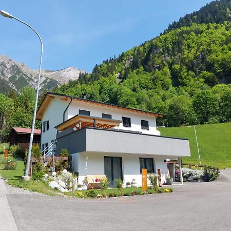 Apartamento Haus Bazigg Klösterle Exterior foto