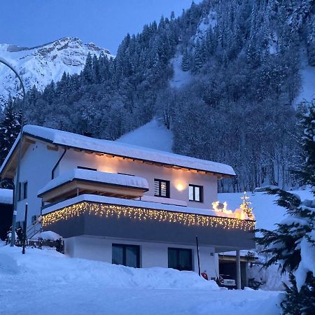 Apartamento Haus Bazigg Klösterle Exterior foto