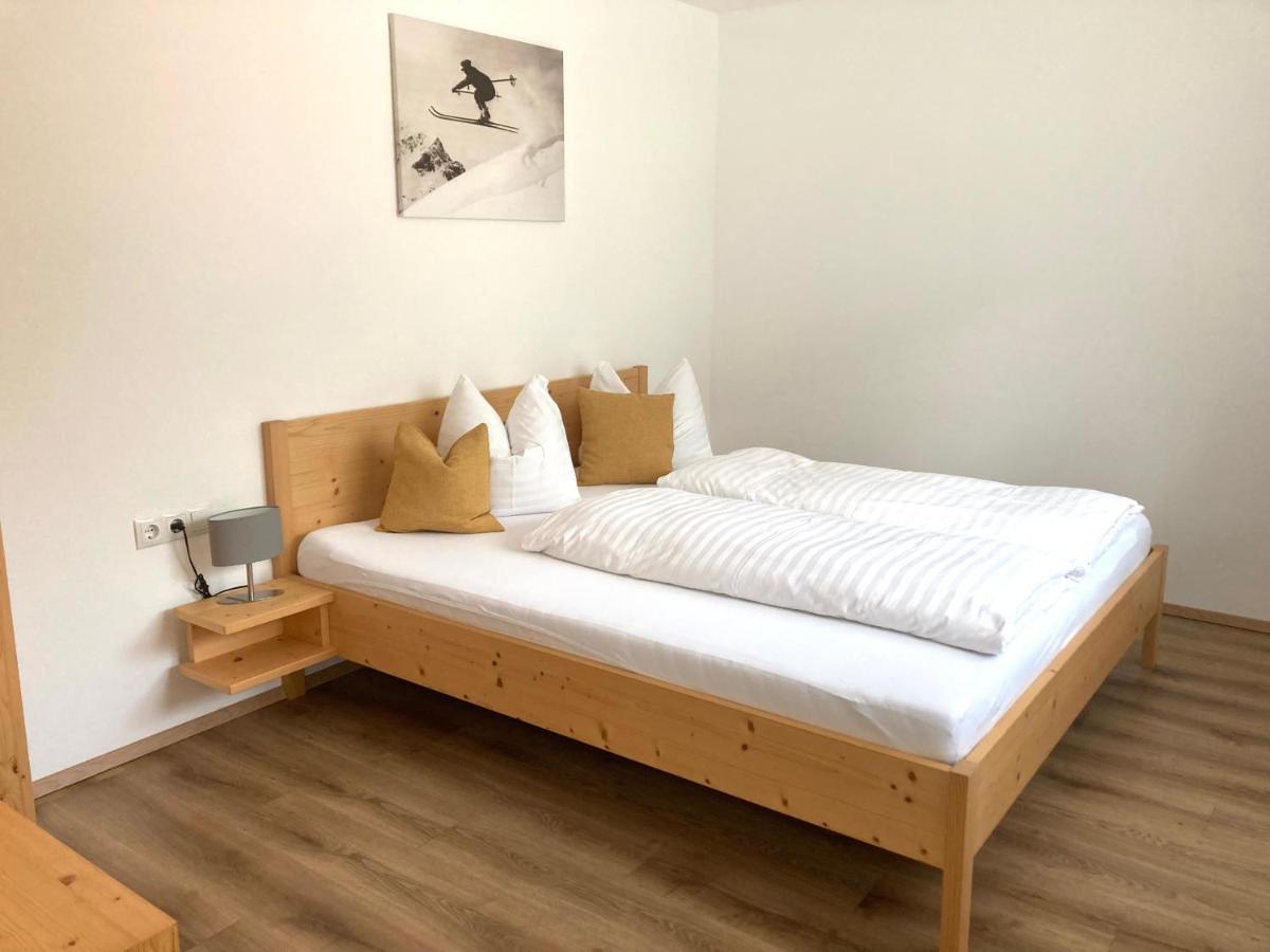 Apartamento Haus Bazigg Klösterle Exterior foto